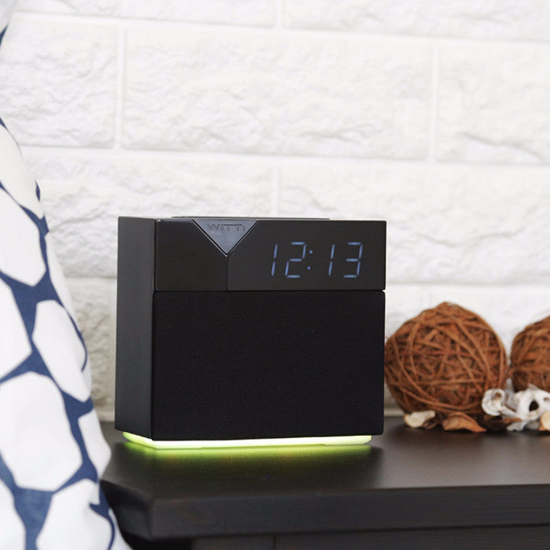 BEDDI STYLE - Alarm Clock and speaker with Changeable Faceplate and mood light